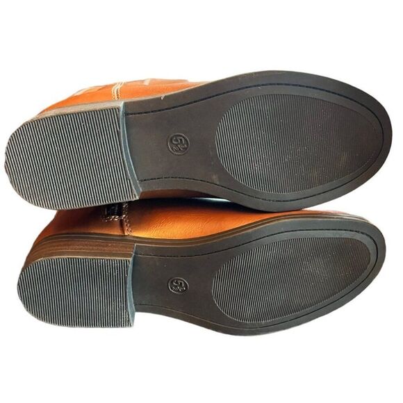 Universal Threads Calf High Brown Boots NWOT Size 5.5 - Picture 2 of 4